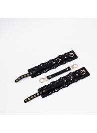 Черный кожаные оковы с узорами и золотистой фурнитурой - Crazy Handmade - купить с доставкой в Курске Черный кожаные оковы с узорами и золотистой фурнитурой - Crazy Handmade - купить с доставкой в Курске