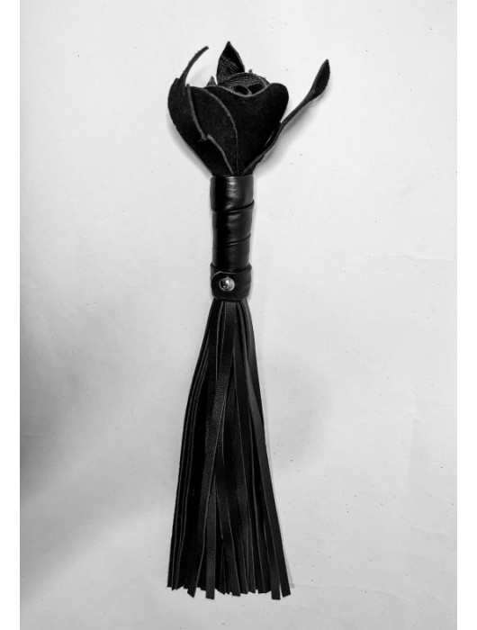 Черная кожаная плеть с розой в рукояти - 40 см. - БДСМ Арсенал - купить с доставкой в Курске